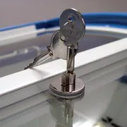 Замок для морозильного ларя
